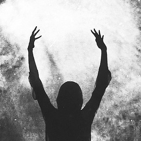It's only for a moment that we are this~ It's only for a moment that we are this~